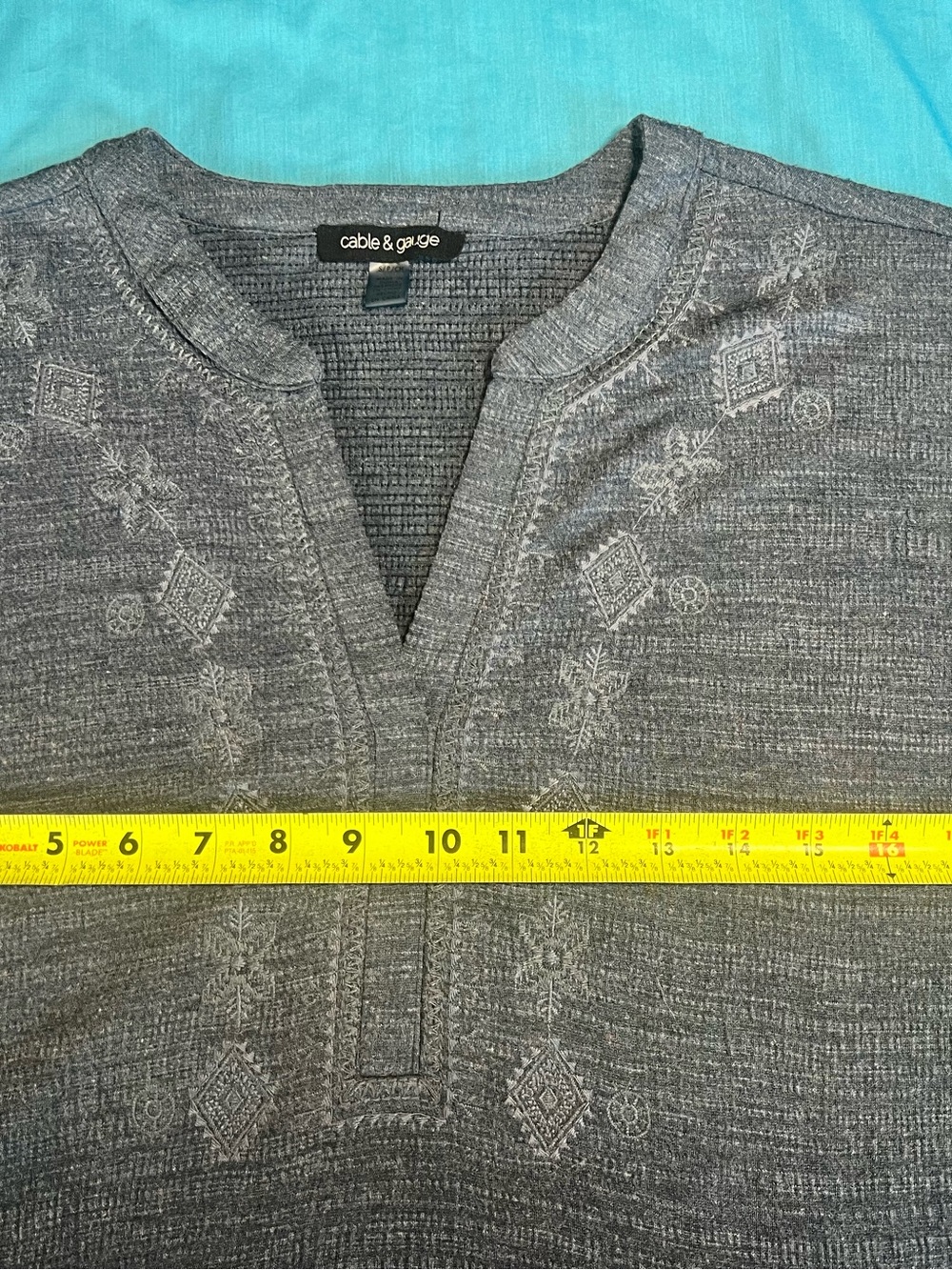 Cable & Gauge Tribal Print V-Neck Cap Sleeve Top Gray S Boho Southwestern - Picture 6 of 13